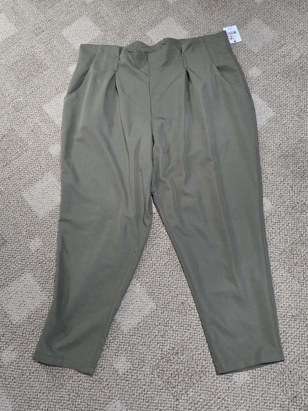 NWT Ophelia Roe Paperbag Waist Olive Green Pleated Pants Size 2x
